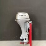 2002 Honda 20 HP outboard engine