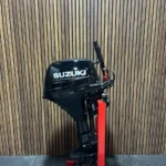 Suzuki 15 HP EFI outboard engine