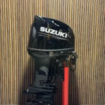 Suzuki DF115 BTX outboard engine